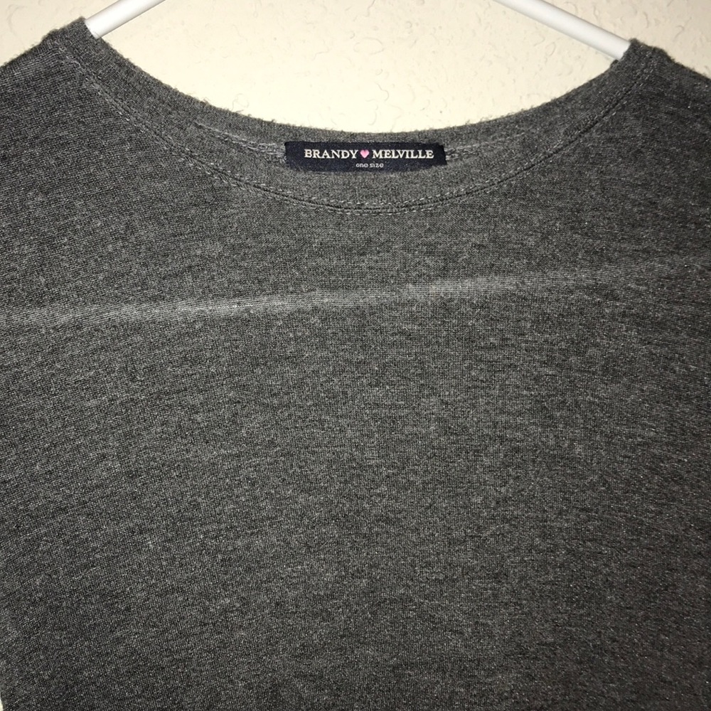 BRANDY MELVILLE CROPPED GREY T-SHIRT